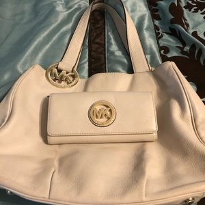 Michael Kors purse and wallet set